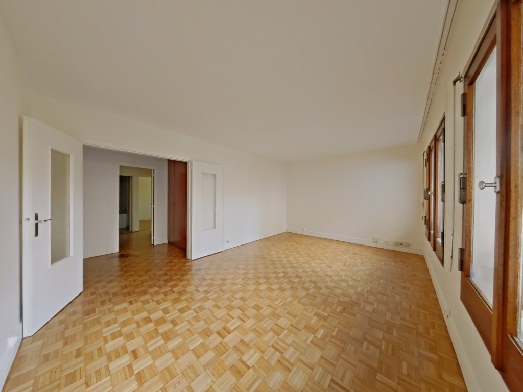 APPARTEMENT T4 A LOUER - PARIS 15EME ARRONDISSEMENT Saint-Lambert 8 - 90.82 m2 - 2 868 € charges comprises par mois